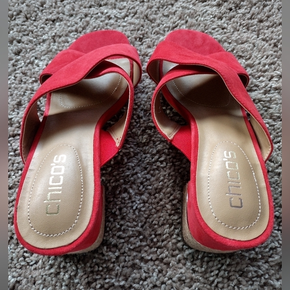 Chico's Faux Suede Block Heel Mules 8.5 NWOT - Picture 8 of 8